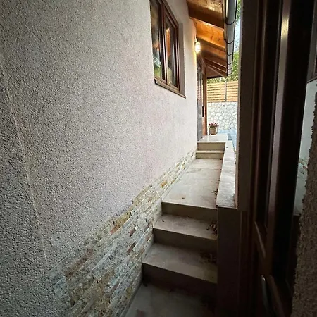 Apartment Domacinstvo Maric *